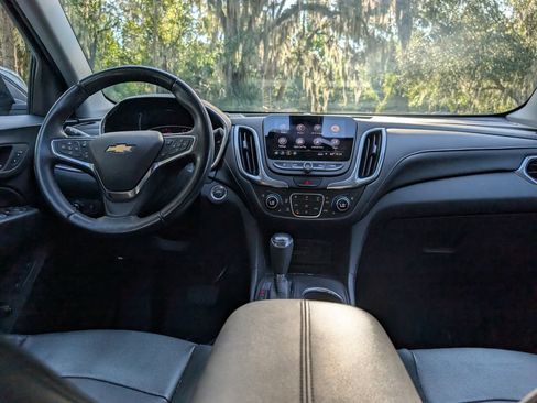 Used 2020 Chevrolet Equinox Premier FWD image 11