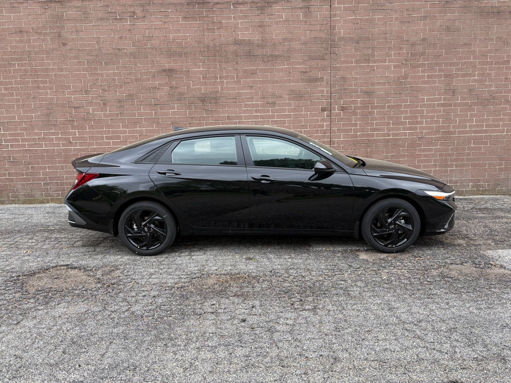 New 2026 Hyundai Elantra Sport FWD image 6
