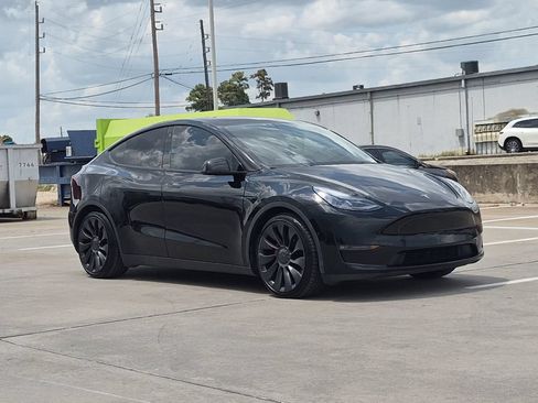 Used 2022 Tesla Model Y Performance AWD/4WD image 8