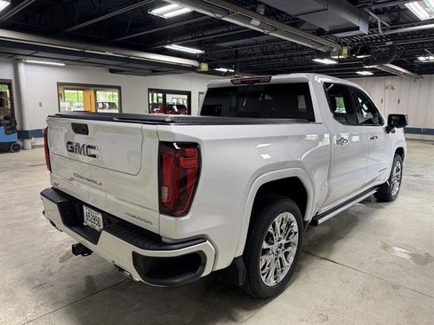 Used 2024 GMC Sierra 1500 Denali w/ Denali Reserve Package AWD/4WD image 4