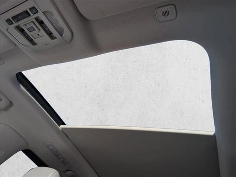 Used 2023 Toyota Highlander Platinum image 17