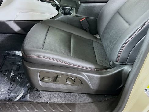 Used 2023 GMC Canyon AT4X AWD/4WD image 25