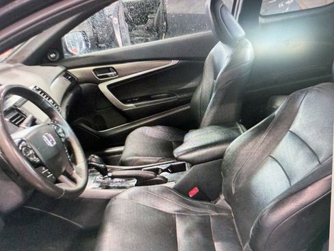 Used 2016 Honda Accord Touring image 5