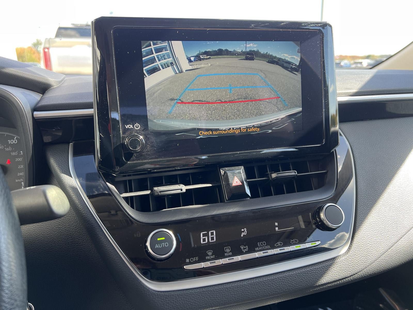 Used 2025 Toyota Corolla LE FWD image 11