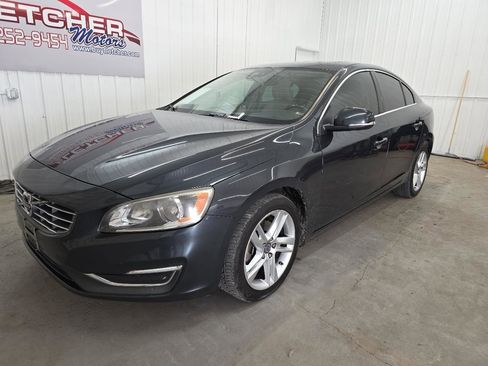 Used 2015 Volvo S60 T5 Premier image 3