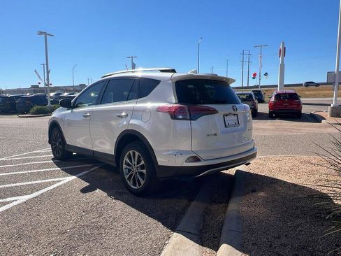 Used 2018 Toyota RAV4 Platinum image 3