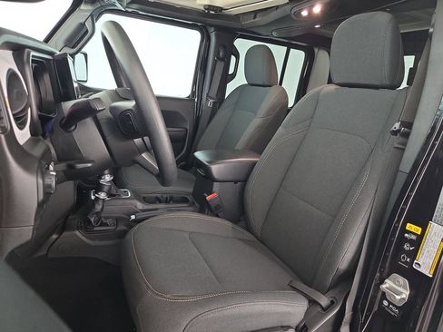 Used 2024 Jeep Gladiator Sport AWD/4WD image 24