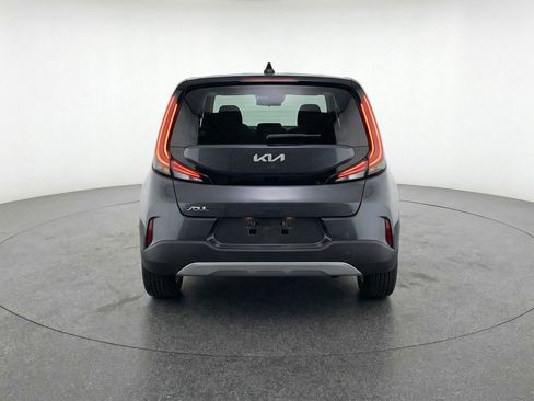 Used 2025 Kia Soul LX w/ LX Technology Package image 7