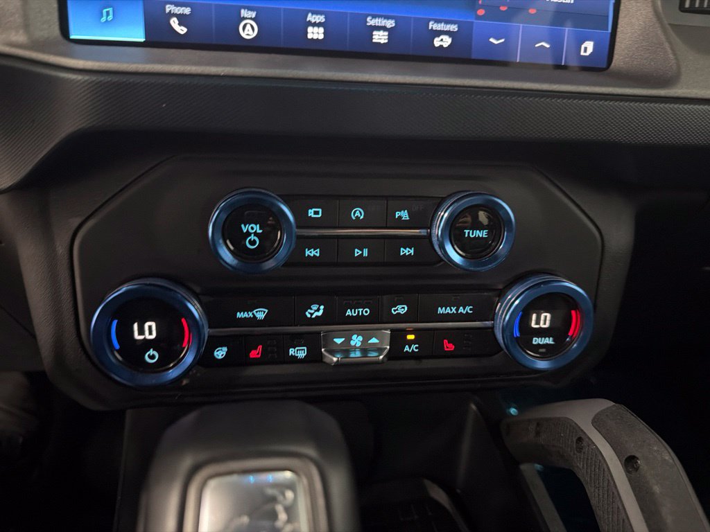 Used 2024 Ford Bronco Outer Banks AWD/4WD image 19