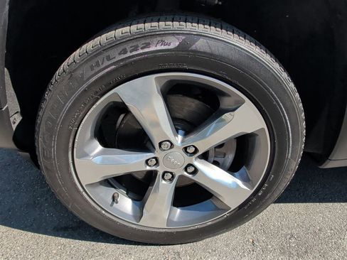 Certified 2022 Jeep Grand Cherokee L Limited image 10