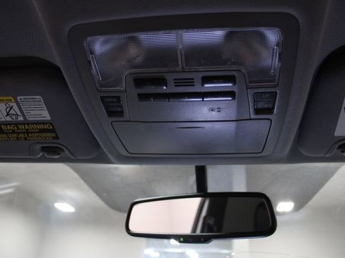 Used 2015 Toyota Highlander XLE image 43