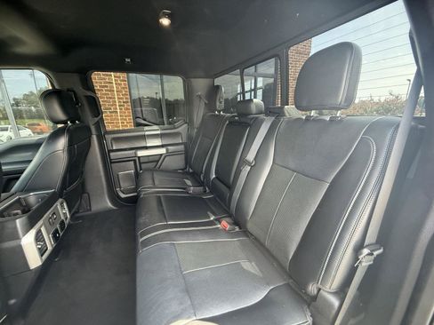 Used 2019 Ford F150 Lariat RWD image 5