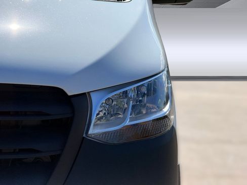 New 2025 Mercedes-Benz Sprinter 2500 image 10