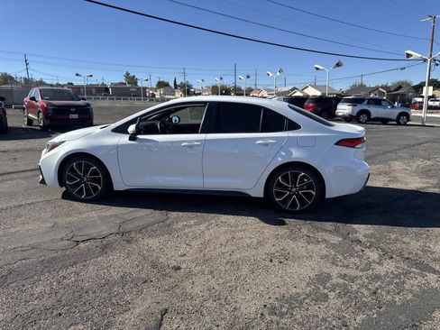 Used 2022 Toyota Corolla SE FWD image 8