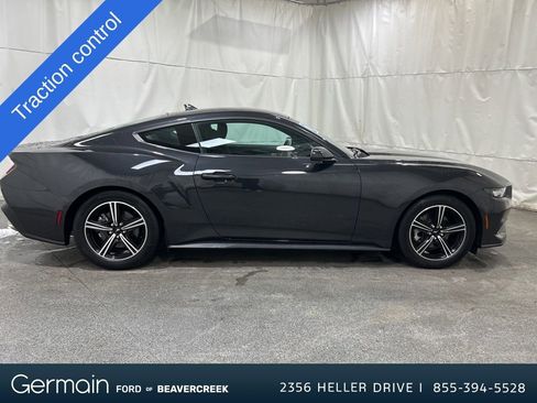 Used 2024 Ford Mustang Coupe image 2