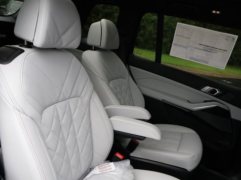 New 2027 BMW X7 xDrive40i w/ M Sport Package AWD/4WD image 34
