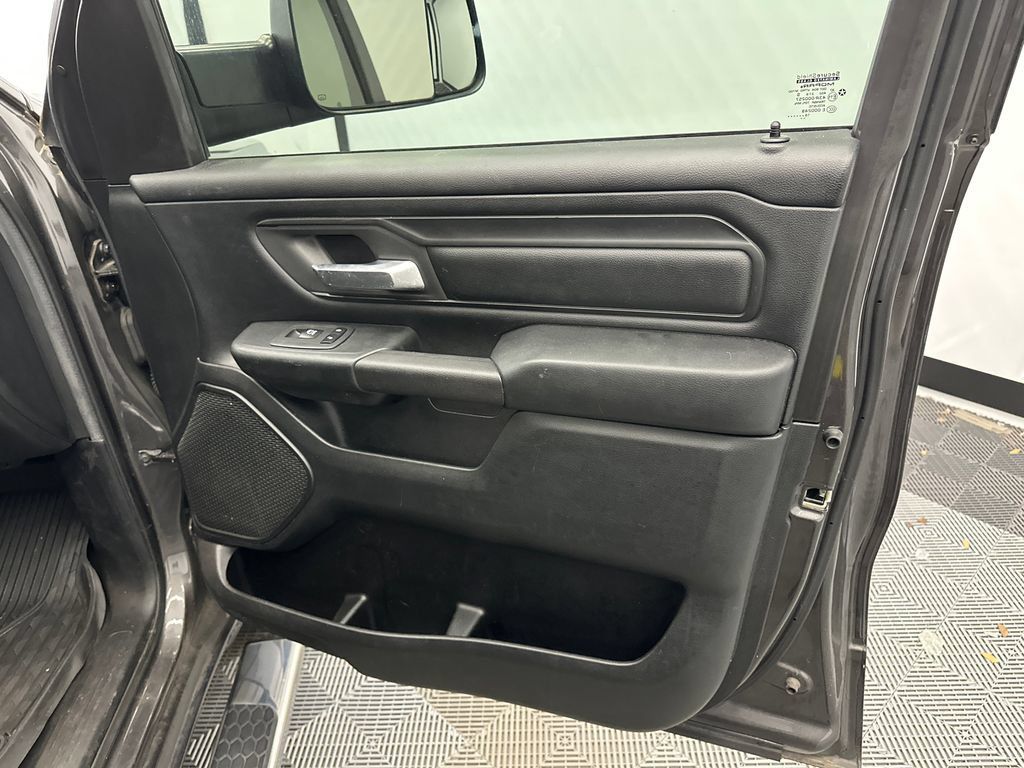 Used 2020 RAM 1500 Tradesman AWD/4WD image 14