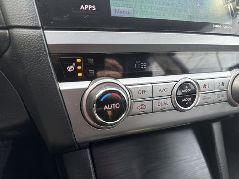 Used 2015 Subaru Legacy 3.6R Limited image 28