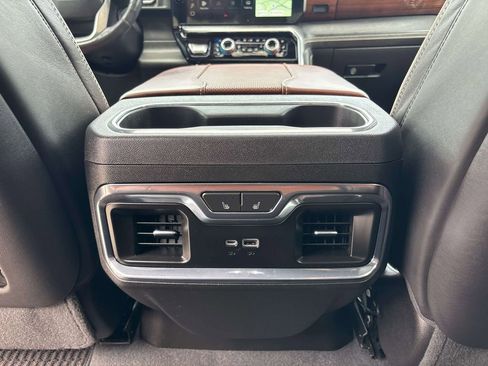 Used 2023 GMC Sierra 1500 Denali Ultimate AWD/4WD image 16