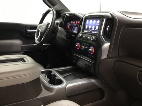 Used 2022 Chevrolet Silverado 1500 LTZ AWD/4WD image 24
