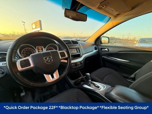 Used 2017 Dodge Journey SE w/ Flexible Seating Group image 2