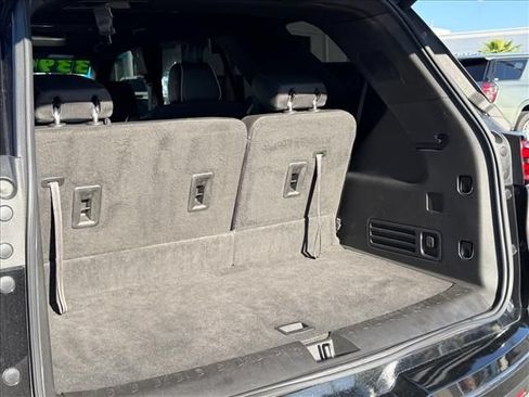 Certified 2023 Chevrolet Traverse Premier w/ Redline Edition FWD image 15
