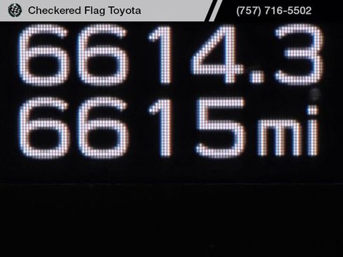 Used 2024 Subaru Ascent Onyx Edition image 27