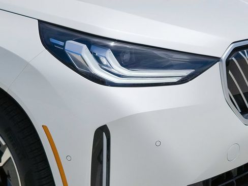 New 2026 BMW X3 xDrive30i w/ Premium Package AWD/4WD image 6