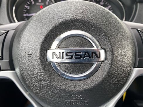 Used 2018 Nissan Rogue S image 24