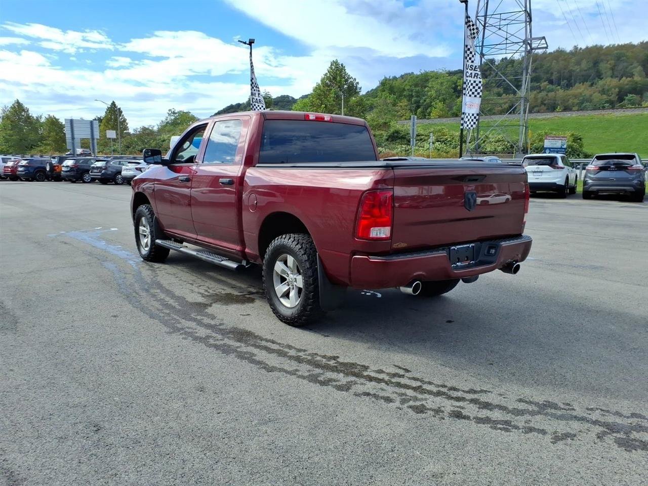 Used 2019 RAM 1500 Express w/ Wheel & Sound Group AWD/4WD image 3