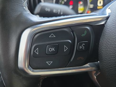 Used 2023 Jeep Wrangler Unlimited Sahara w/ Cold Weather Group AWD/4WD image 19
