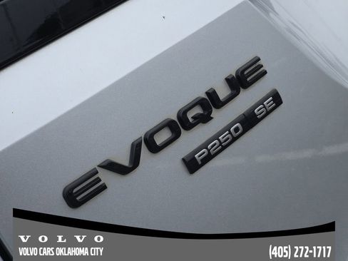 Used 2020 Land Rover Range Rover Evoque SE AWD/4WD image 9