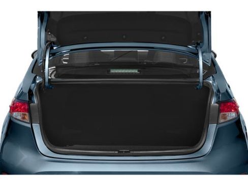 Used 2022 Toyota Corolla LE FWD image 11