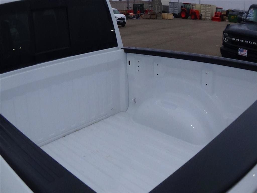 Used 2025 RAM 1500 Laramie AWD/4WD image 12