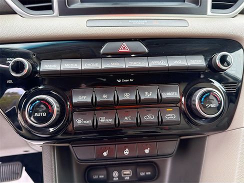 Used 2019 Kia Sportage EX w/ EX Premium Package image 15