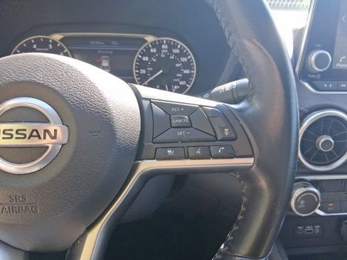 Used 2022 Nissan Sentra SV FWD image 17