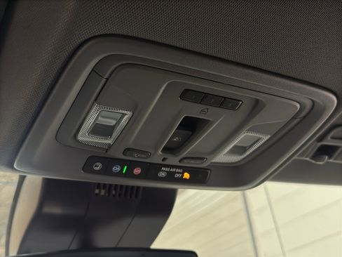 Used 2023 Chevrolet Silverado 1500 RST image 36