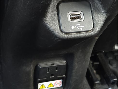 Used 2021 Jeep Renegade Trailhawk AWD/4WD image 11