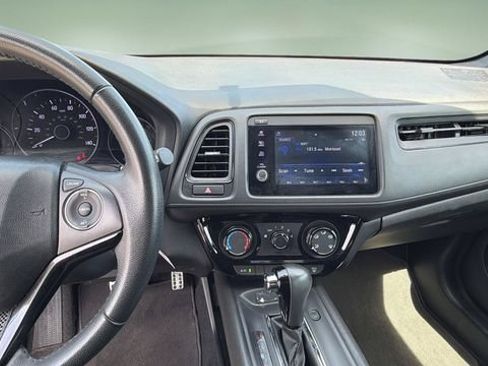 Used 2022 Honda HR-V Sport image 12