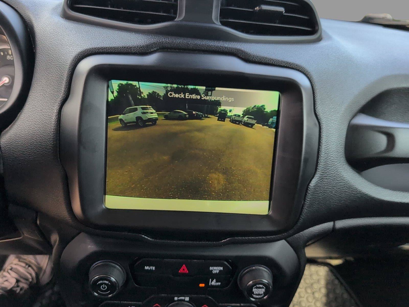 Used 2023 Jeep Renegade Latitude AWD/4WD image 23