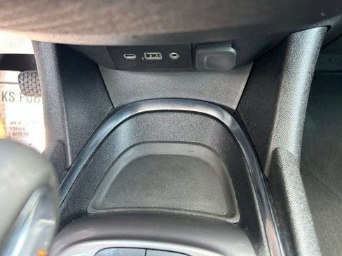 Used 2025 Chevrolet Malibu LT FWD image 30