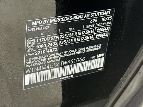 Used 2026 Mercedes-Benz GLB 250 image 32