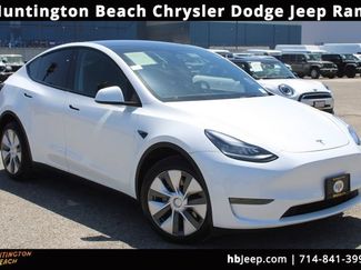 Used 2023 Tesla Model Y Long Range AWD/4WD video 1