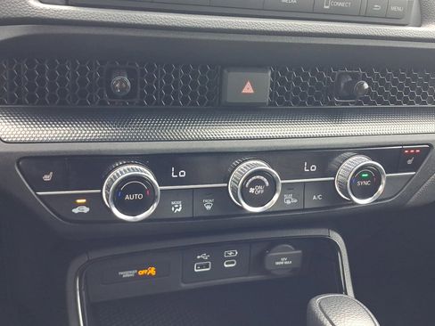 Used 2024 Honda CR-V EX image 17