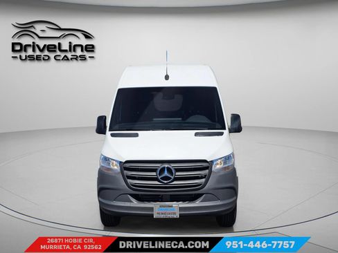 Used 2022 Mercedes-Benz Sprinter 2500 image 2