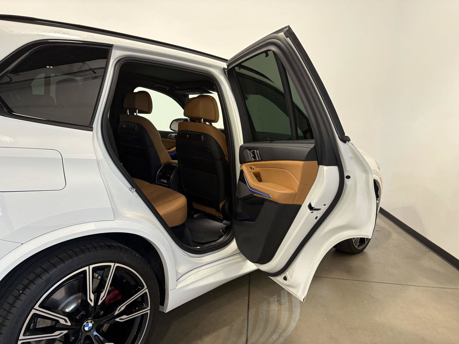 Used 2024 BMW X5 M60i AWD/4WD image 52