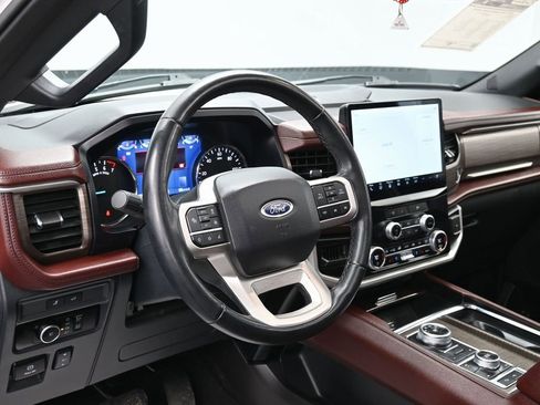 Used 2024 Ford Expedition Max Limited image 18