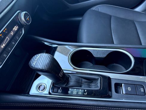 Used 2024 Nissan Altima 2.5 SL image 10