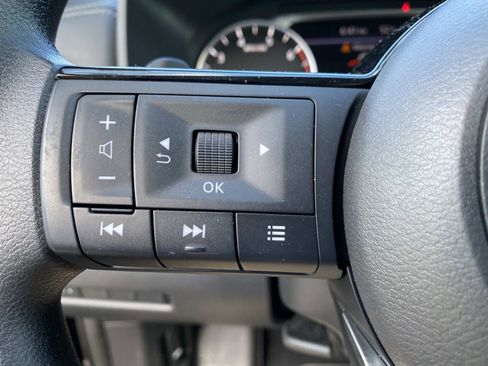 Used 2021 Nissan Rogue S AWD/4WD image 17