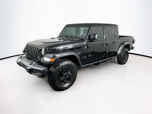 Used 2023 Jeep Gladiator Willys AWD/4WD image 3